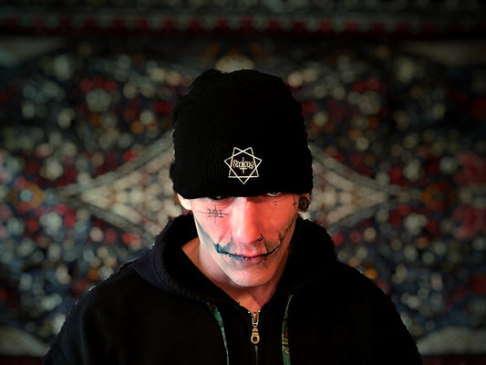 shock Heptagram Classic Beanie